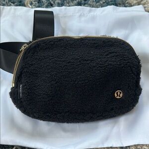 lululemon athletica Black Sherpa Crossbody Bag
